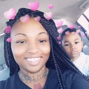 Meet your Posher, Mila